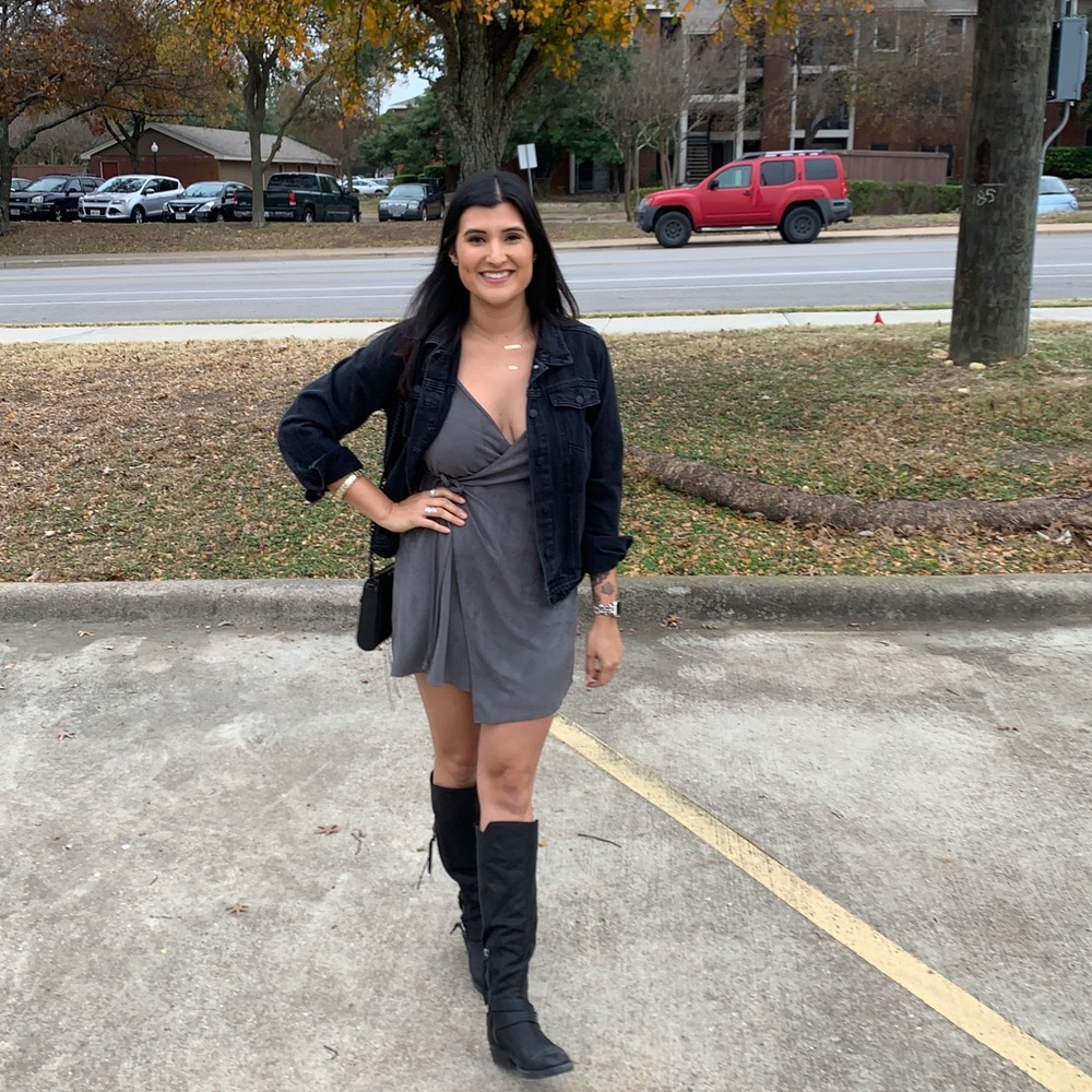 💥5/25 Wishlist Grey suede wrap tie strap dress